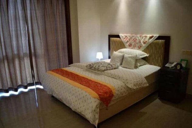 Lingnaying Business Apartment - Photo5