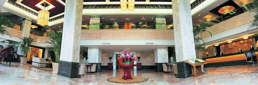 Mandarin Hotel - Photo2