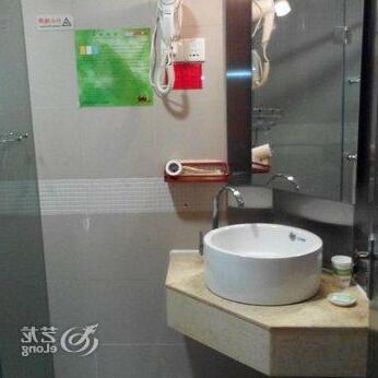 Motel 168 Guangzhou Tianhe North Road - Photo5