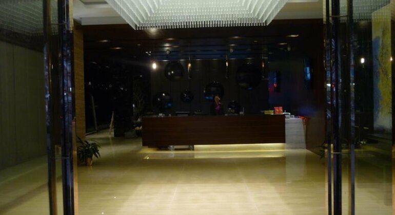 Super 8 Hotel Guangzhou Gang Bei Lu - Photo2