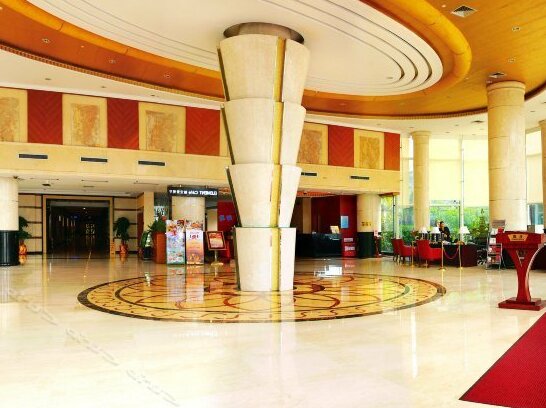 Triumphal Holiday Hotel - Photo2