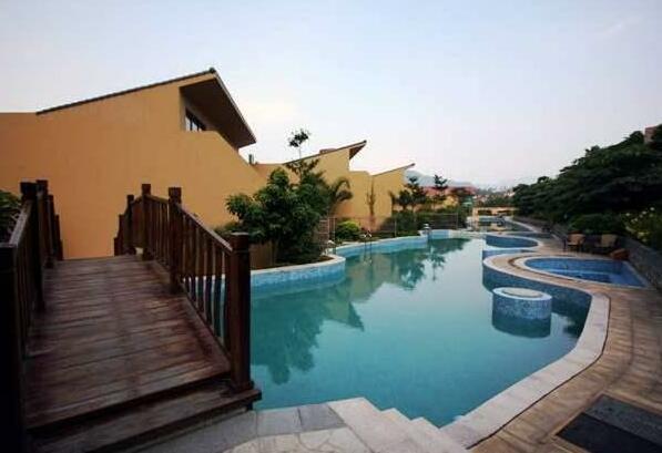 Valley View Hotspring Resort - Photo5