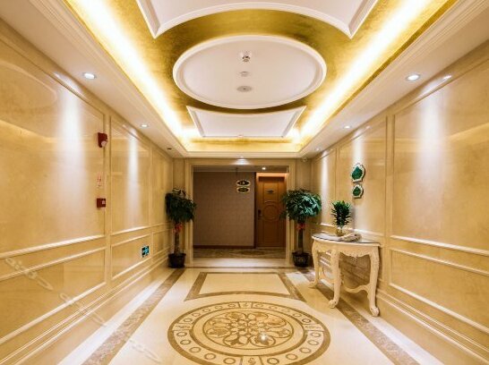 Vienna 3 Best Hotel Guangzhou Tianhe Chebei Station - Photo2