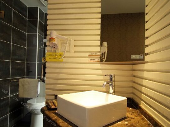 Bingo Hotel - Photo5