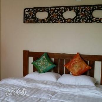 Dragon Gate Inn - Photo2