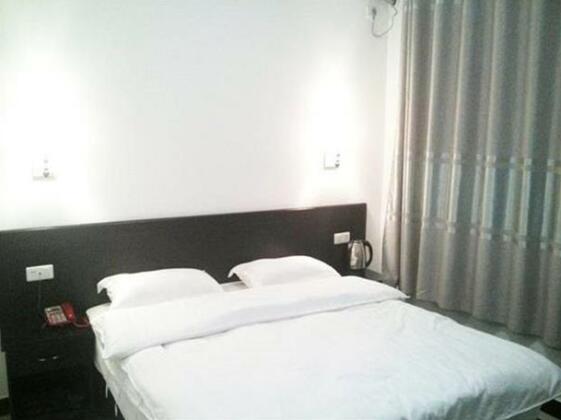 Fengxin Business Hotel - Photo3