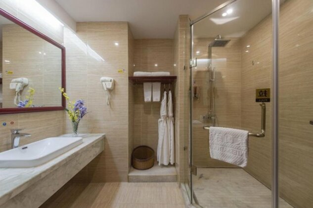 Gemini Fables International Hotel - Photo4