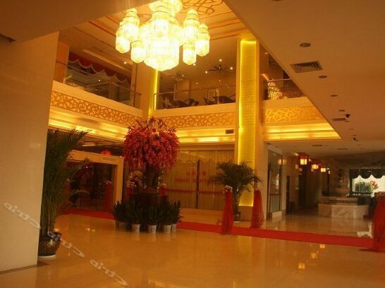 Gold Phoenix Hotel - Photo3