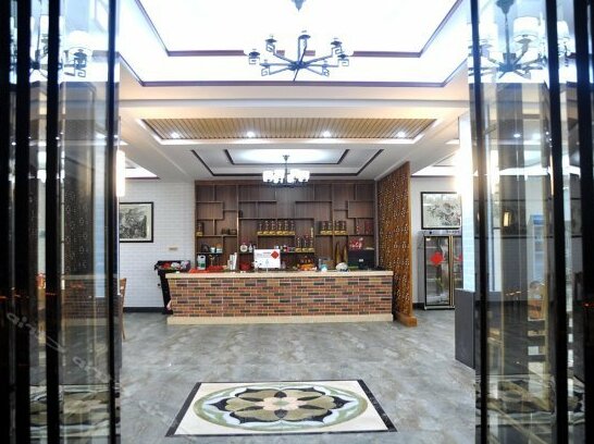 Golden Field Hotel