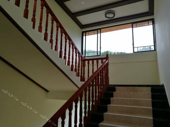 Golden Field Hotel - Photo4