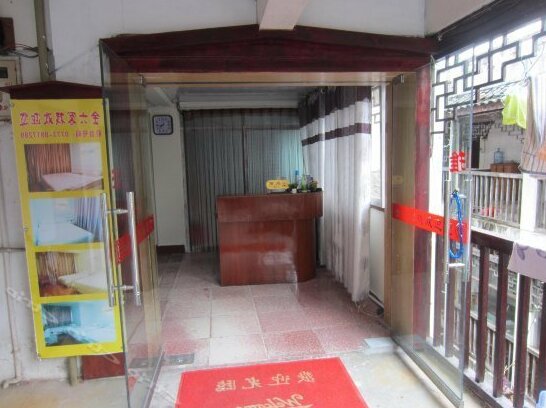 Golden Six Hotel - Photo2
