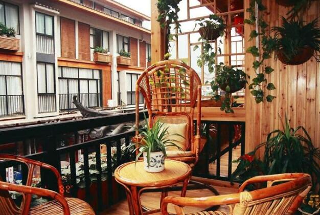 Golden Tripon Hotel - Photo3