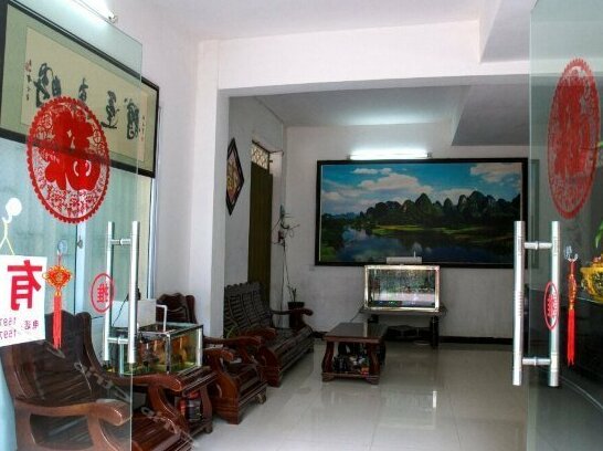 Grape People Main Building Hotel Yangshuo - Photo2