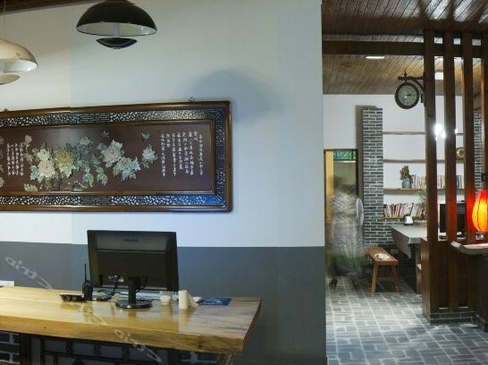 Green Lotus Inn - Photo3