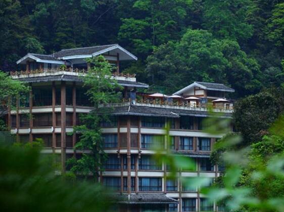 Guilin Long Sheng Hot Spring Spa Hotel - Photo2