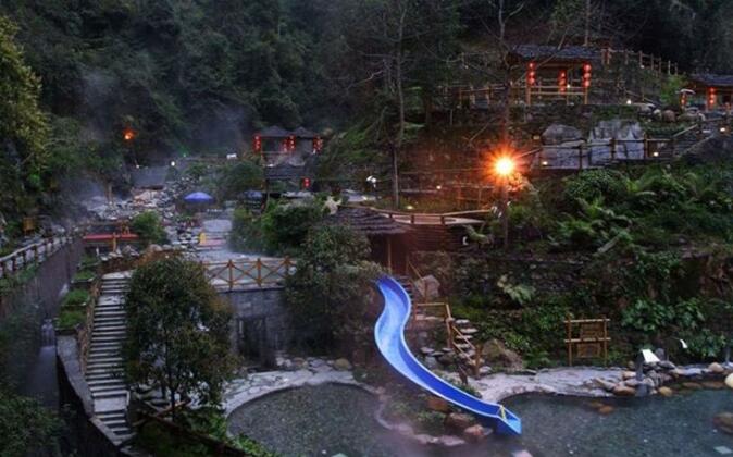 Guilin Long Sheng Hot Spring Spa Hotel - Photo3