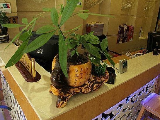 Guilin Qianhui Holiday Hotel - Photo5