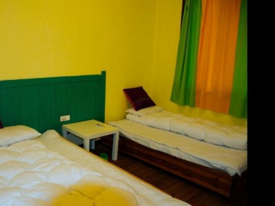 How Flowers Youth Hostel - Photo5