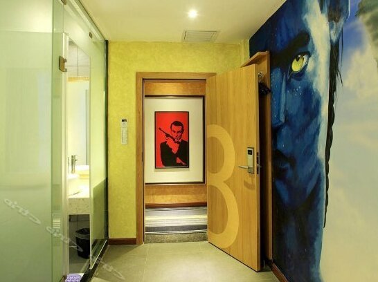 Kalai Movie Theme Hotel - Photo5