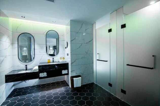 Kelly N&M Hotel - Photo3