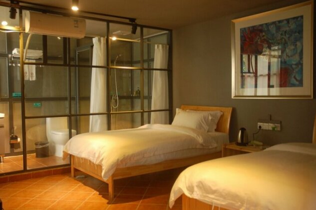 Lotus Bloom Youth Hostel - Photo4
