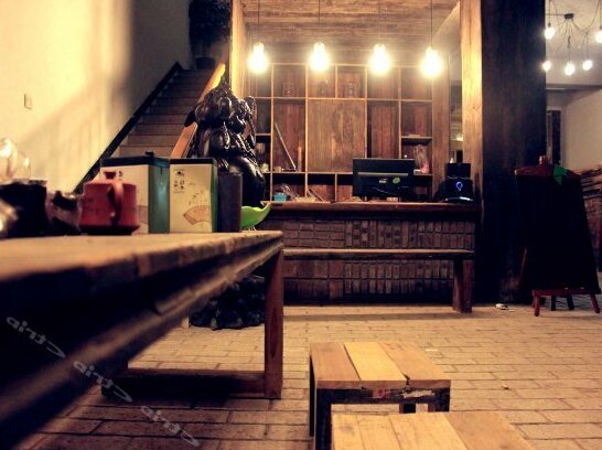  Photo 4