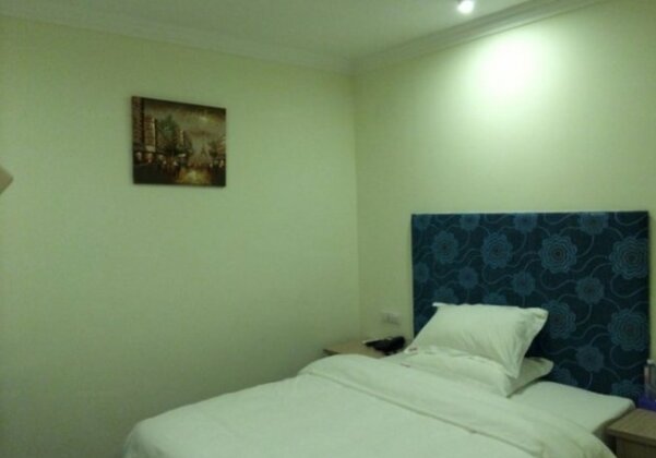 Purple Flower Hotel - Photo4