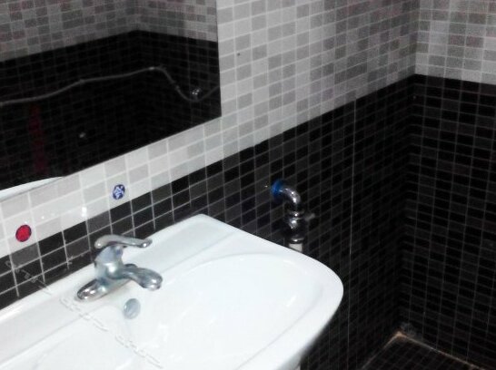 Xianggui Business Hotel - Photo5