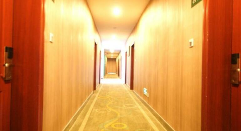 Yangshuo Harbour View Hotel - Photo4