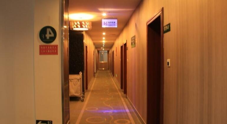 Yangshuo Harbour View Hotel - Photo5