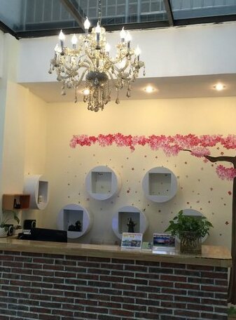 You Ran Inn - Photo4
