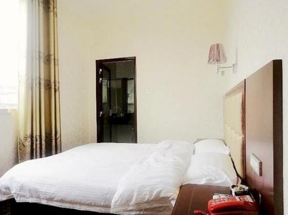 Yuanlong Business Hotel - Photo2