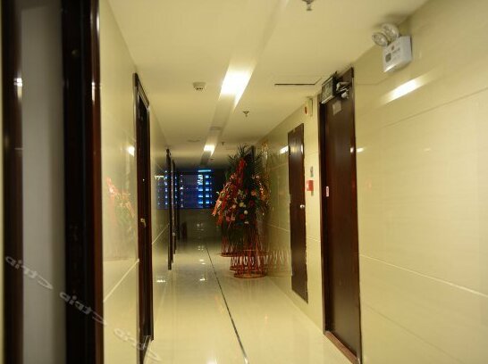 Fantasy Town Theme Hotel - Photo3