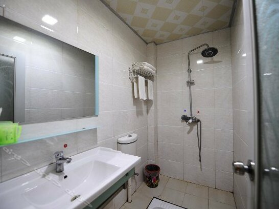 Huayun Hotel Guiyang - Photo3