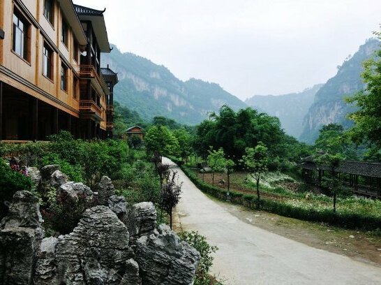 Nanjiang Daxiagu Holiday Hotel - Photo2
