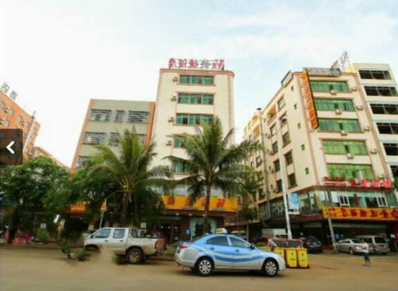 V8 Theme Hotel Lingshan