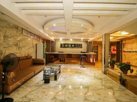 V8 Theme Hotel Xiuying - Photo5