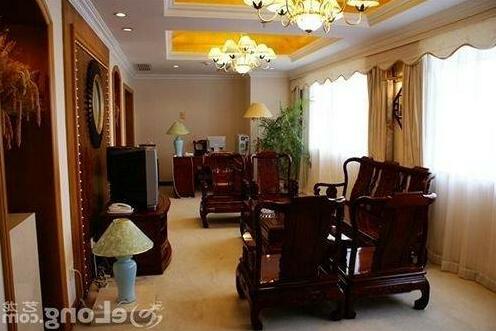 Xinyuan Hot Spring Hotel - Photo2