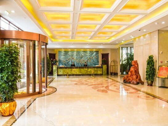 Exquisite Hotel - Photo3