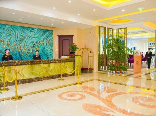 Exquisite Hotel - Photo4