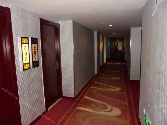 Qianjiang Business Hotel - Photo2