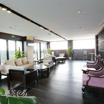 Fengqi Hotel - Photo2