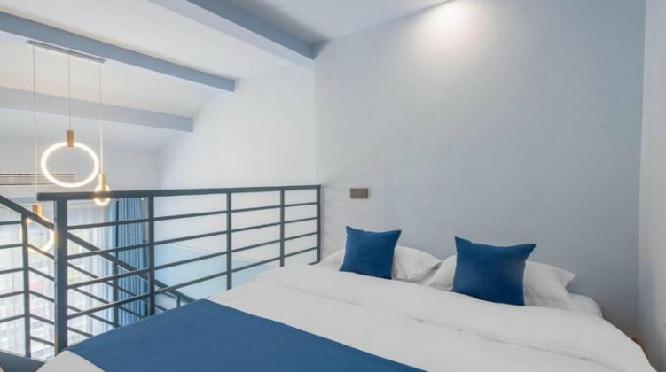 Floral Hotel Falan Small Town - Photo5