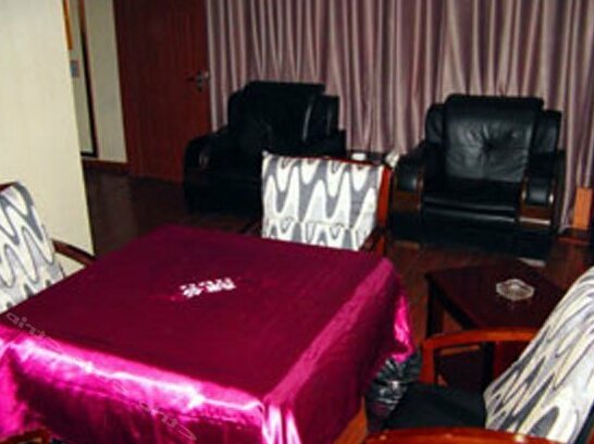 Fuchun Hotel - Photo2