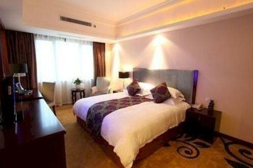 Huarong Business Hotel - Photo2