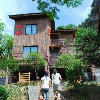 Red Lantern Log House Holiday Resort - Photo5