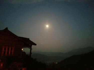 Tonglu Xue Lu Lodge