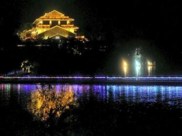 Warm Island Lake Resort Hangzhou