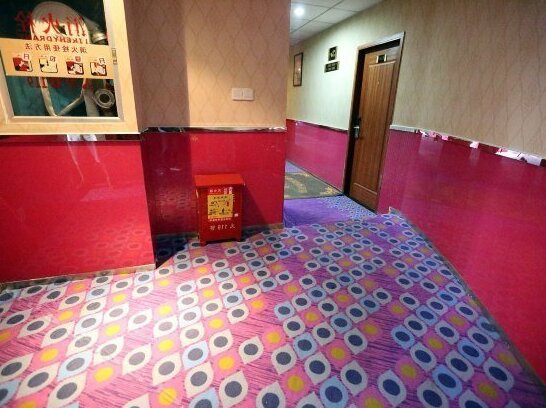Zuma Inn - Photo2