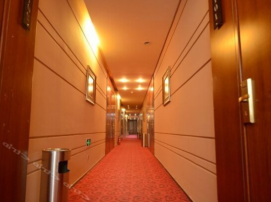 77 International Youth Hostel - Photo4